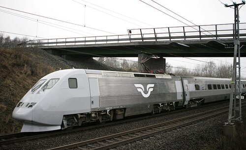 800px-x2000_exterior_vid_korning_i_tormestorp_sj_ab.jpg