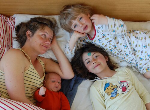 family_AK family_AK